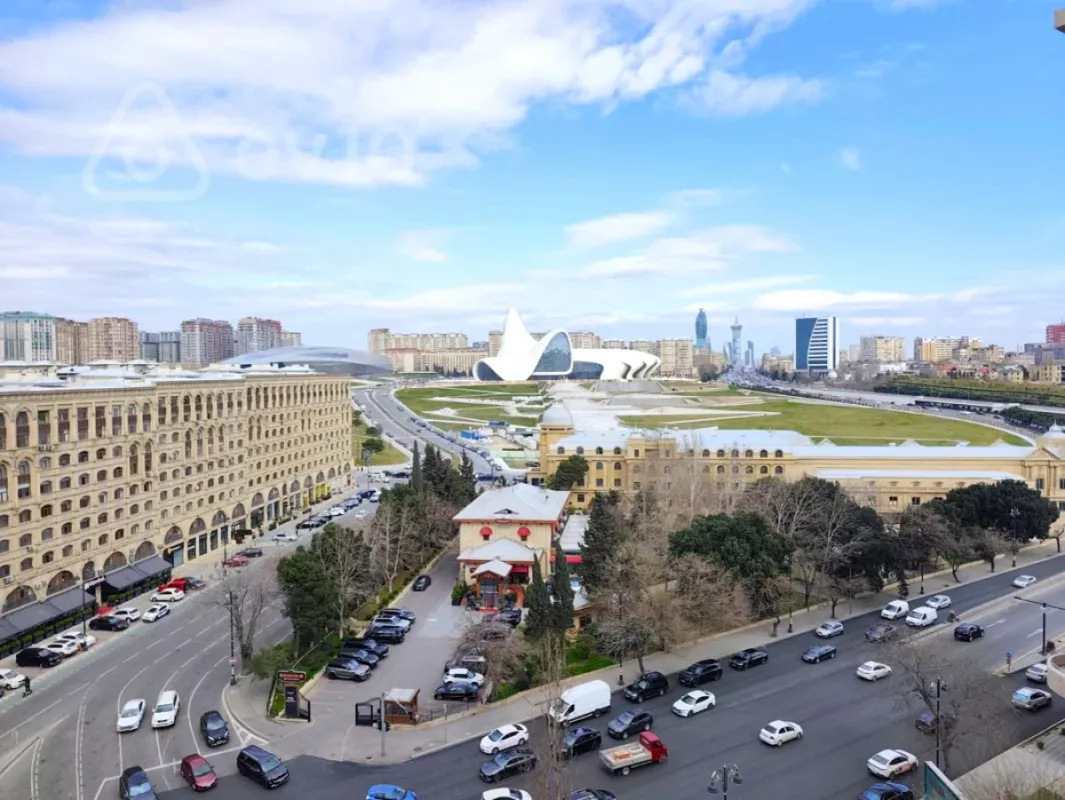 Kirayə verilir 3 otaqlı yeni tikili 150 m²