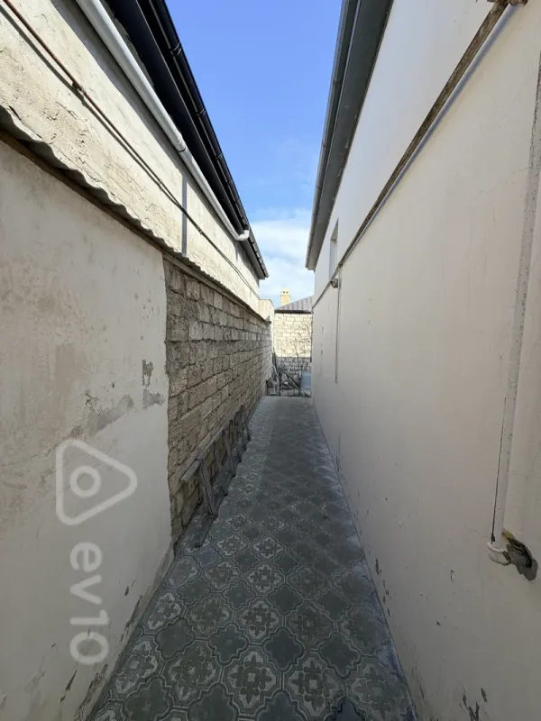Satılır 3 otaqlı həyət evi 97 m²