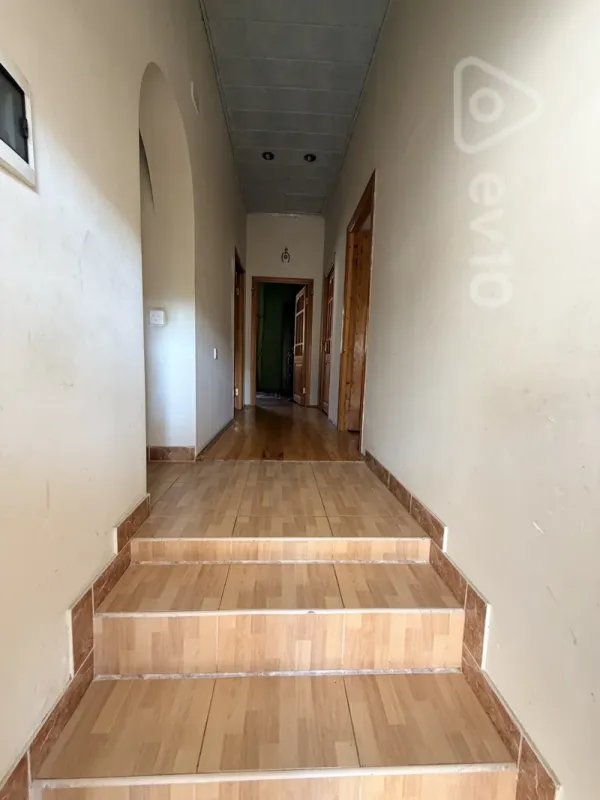 Satılır 3 otaqlı həyət evi 97 m²