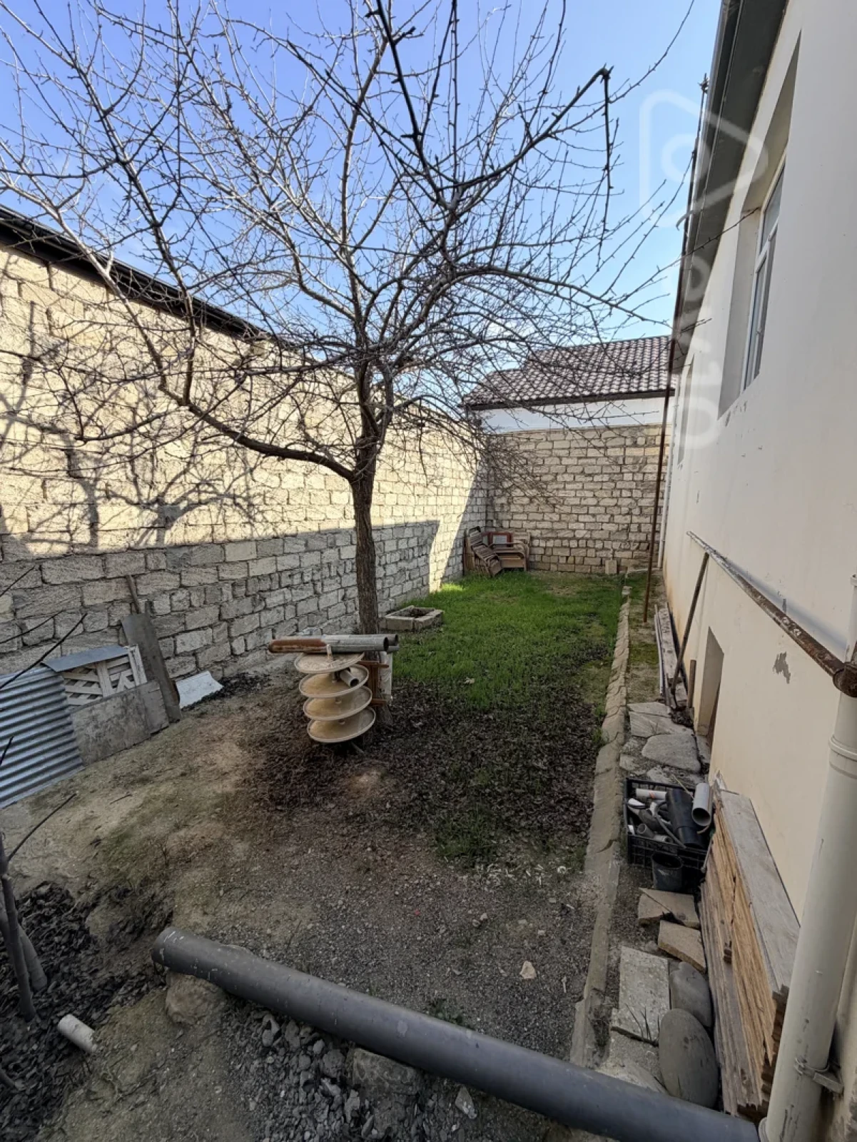 Satılır 3 otaqlı həyət evi 97 m²