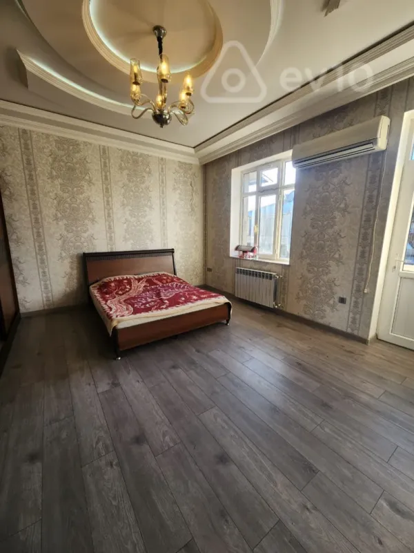 Kirayə verilir 3 otaqlı köhnə tikili 70 m²