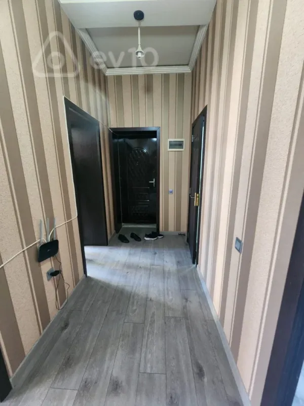 Kirayə verilir 3 otaqlı köhnə tikili 70 m²