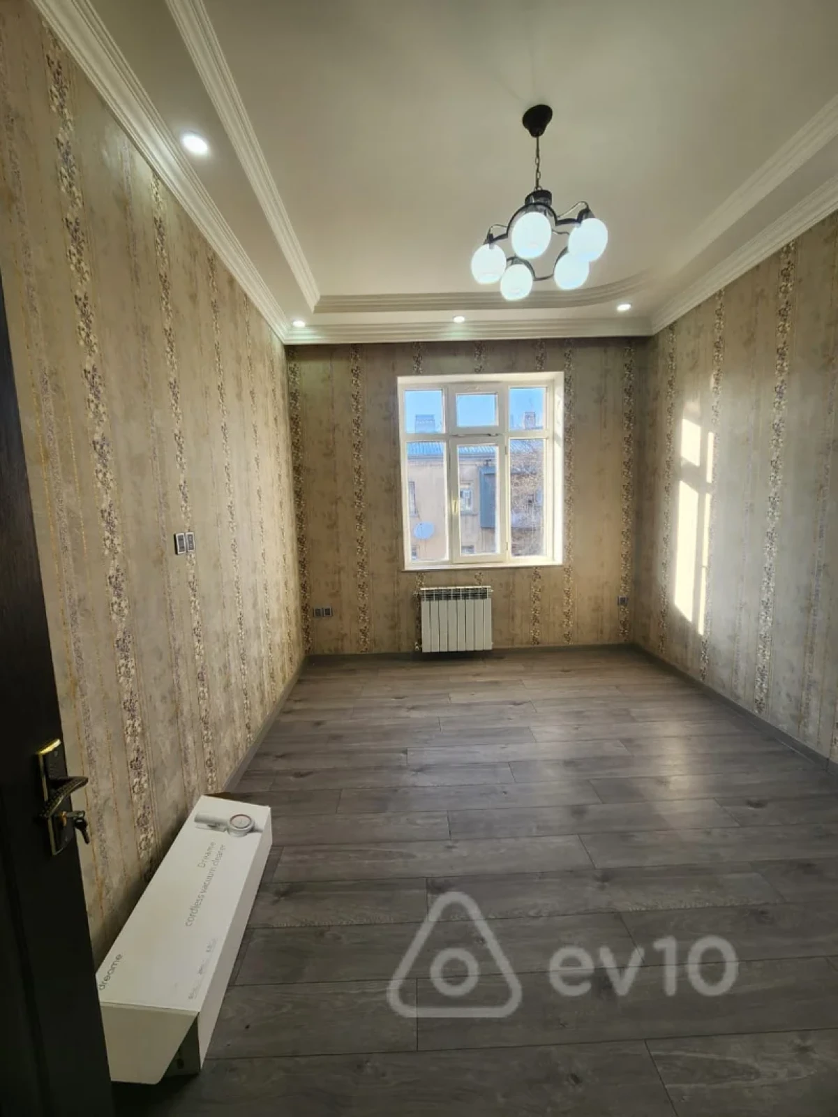 Kirayə verilir 3 otaqlı köhnə tikili 70 m²