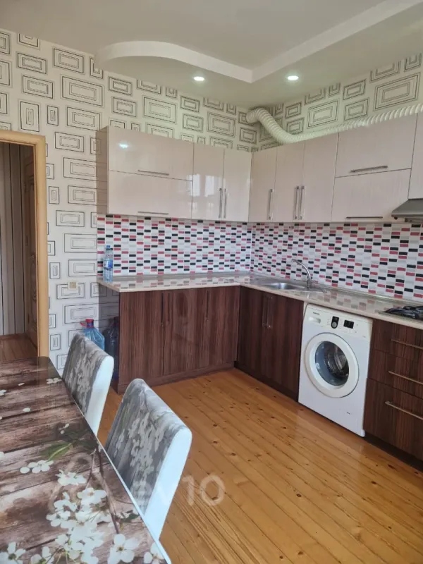 Kirayə verilir 2 otaqlı yeni tikili 65 m²