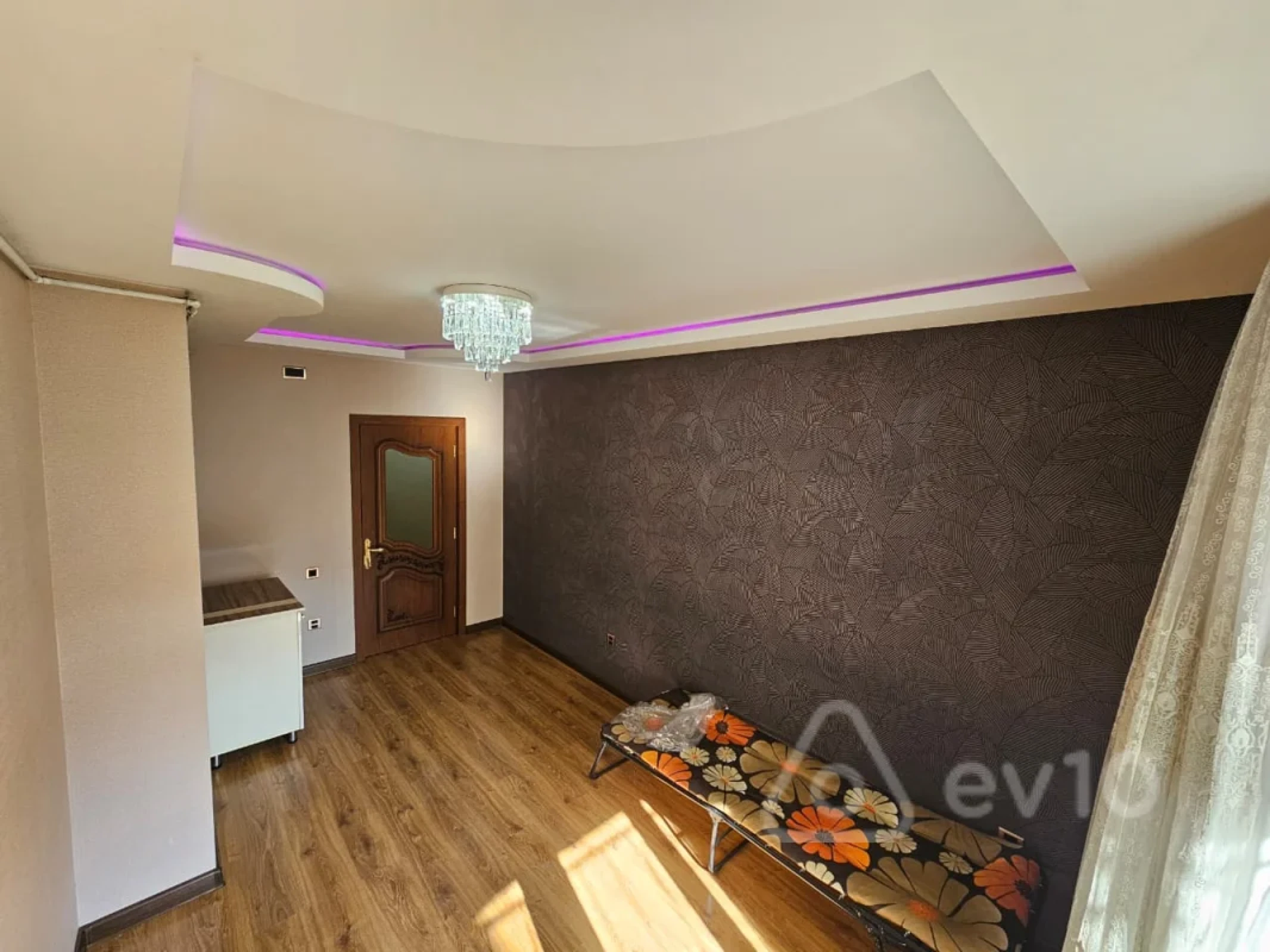 Satılır 3 otaqlı yeni tikili 110 m²