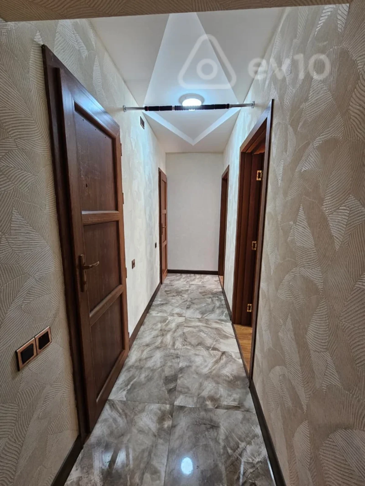 Satılır 3 otaqlı yeni tikili 110 m²