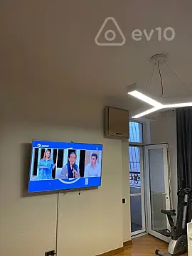 Kirayə verilir 3 otaqlı yeni tikili 140 m²