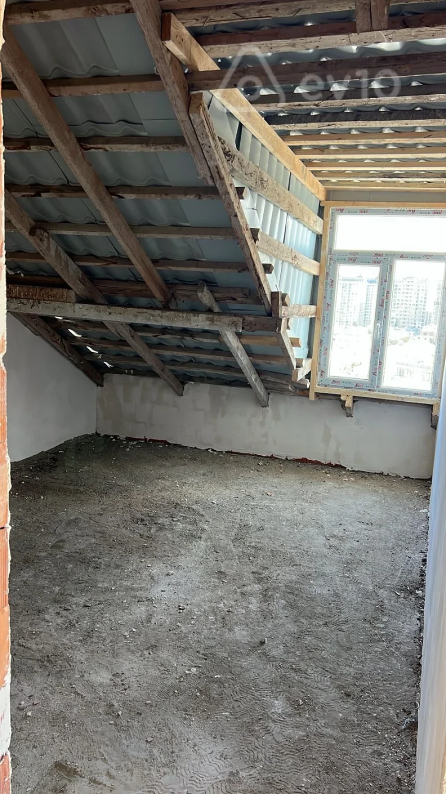 Satılır 2 otaqlı yeni tikili 70 m²