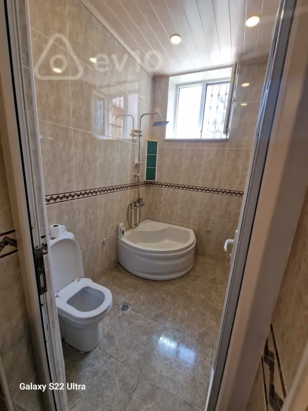 Kirayə verilir 7 otaqlı həyət evi 650 m²