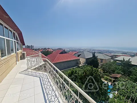 Kirayə verilir 7 otaqlı həyət evi 650 m²