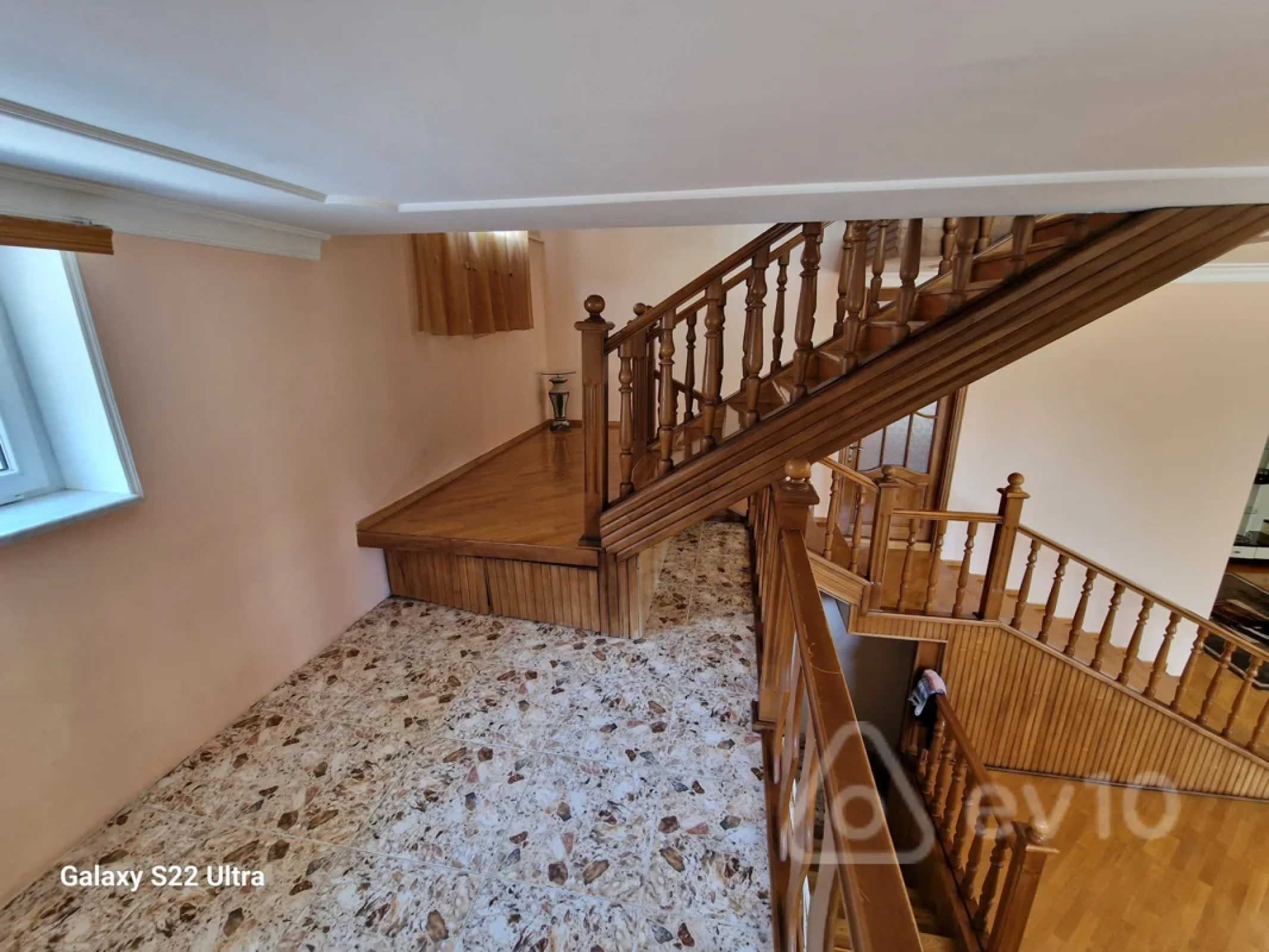 Kirayə verilir 7 otaqlı həyət evi 650 m²
