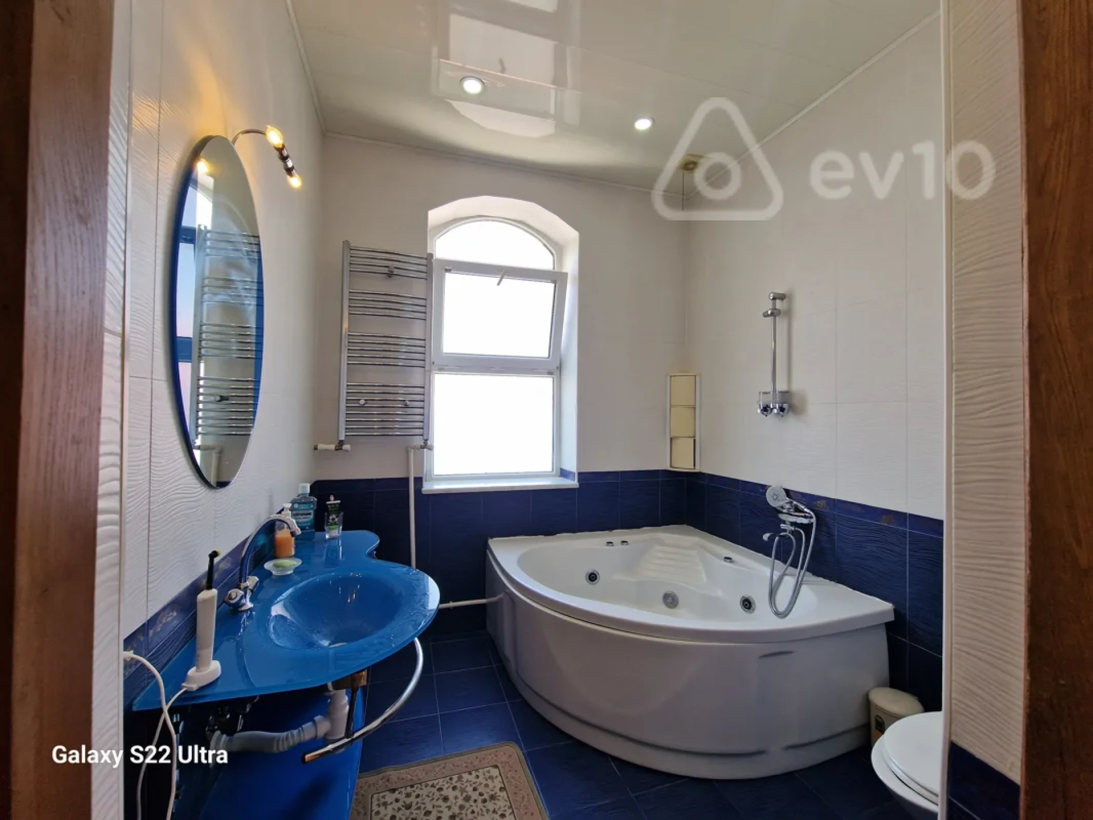 Kirayə verilir 7 otaqlı həyət evi 650 m²