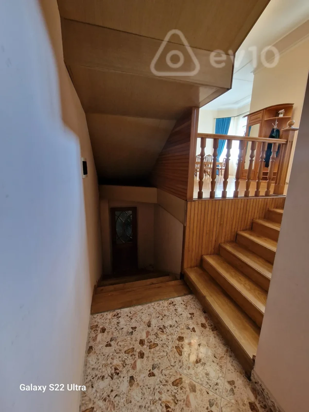Kirayə verilir 7 otaqlı həyət evi 650 m²