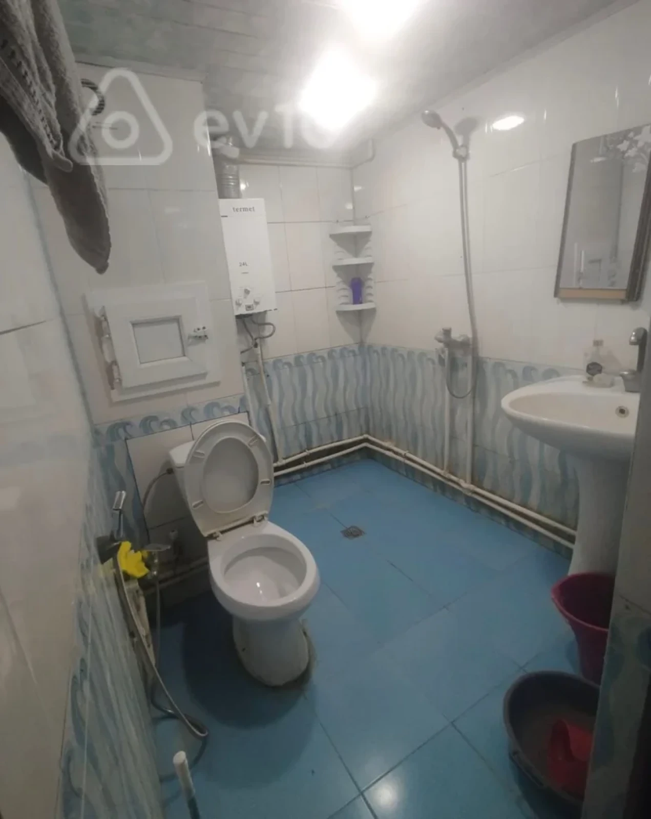 Kirayə verilir 1 otaqlı köhnə tikili 35 m²