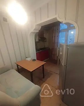 Kirayə verilir 1 otaqlı köhnə tikili 35 m²