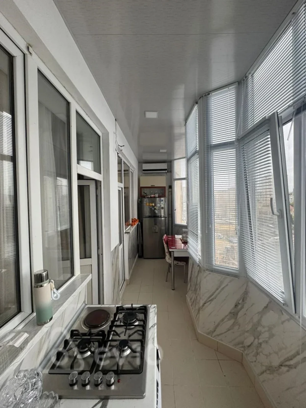 Kirayə verilir 2 otaqlı yeni tikili 65 m²