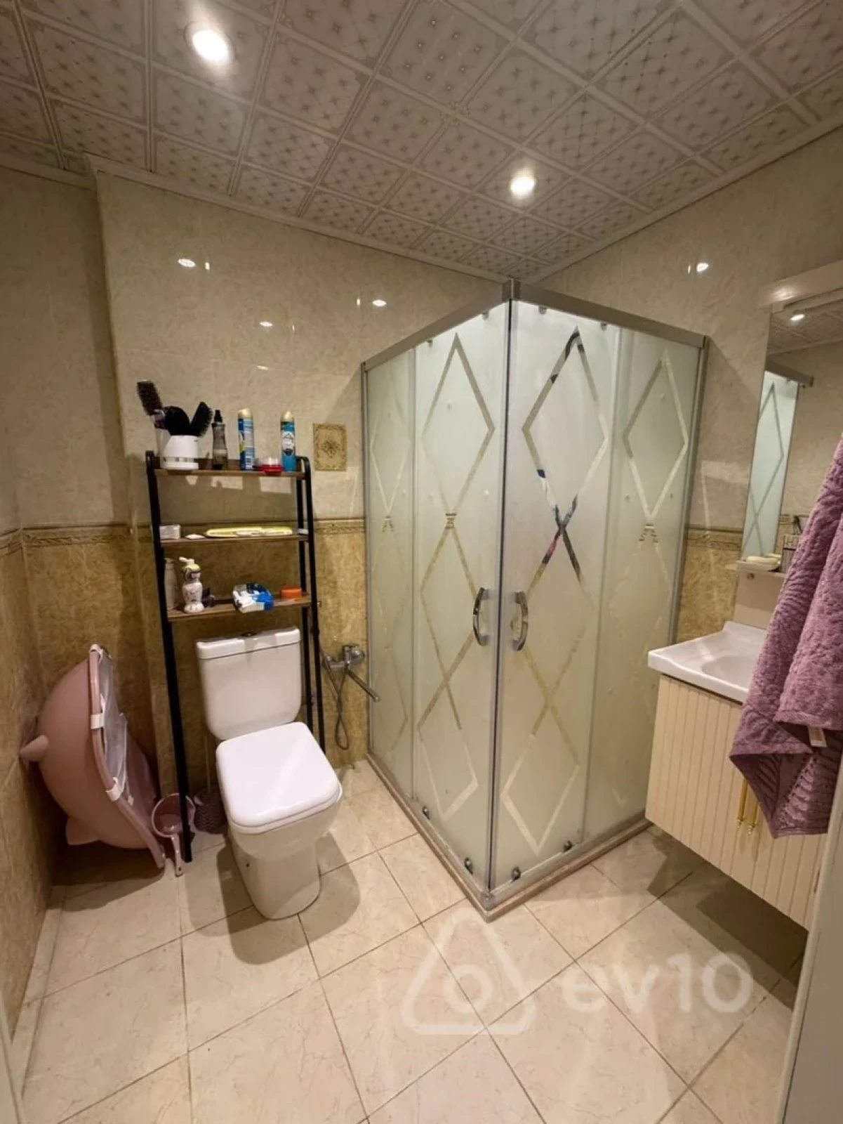 Kirayə verilir 2 otaqlı yeni tikili 65 m²