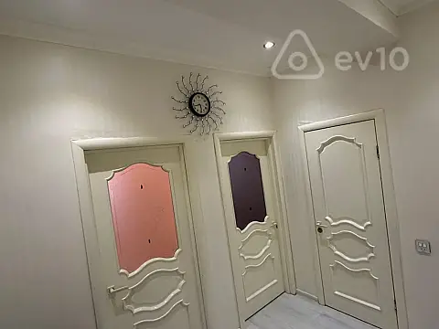 Kirayə verilir 2 otaqlı yeni tikili 65 m²