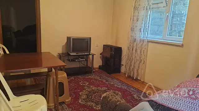 Kirayə verilir 2 otaqlı həyət evi 50 m²