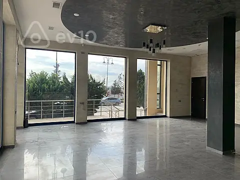 Kirayə verilir 10 otaqlı ofis 360 m²