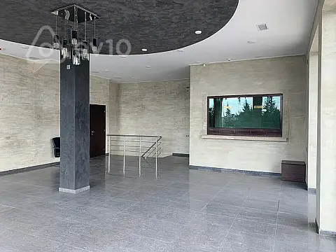 Kirayə verilir 10 otaqlı ofis 360 m²