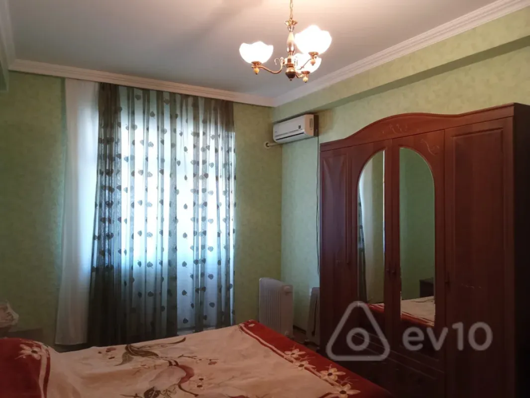 Kirayə verilir 2 otaqlı yeni tikili 100 m²