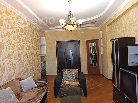 Kirayə verilir 2 otaqlı yeni tikili 100 m²