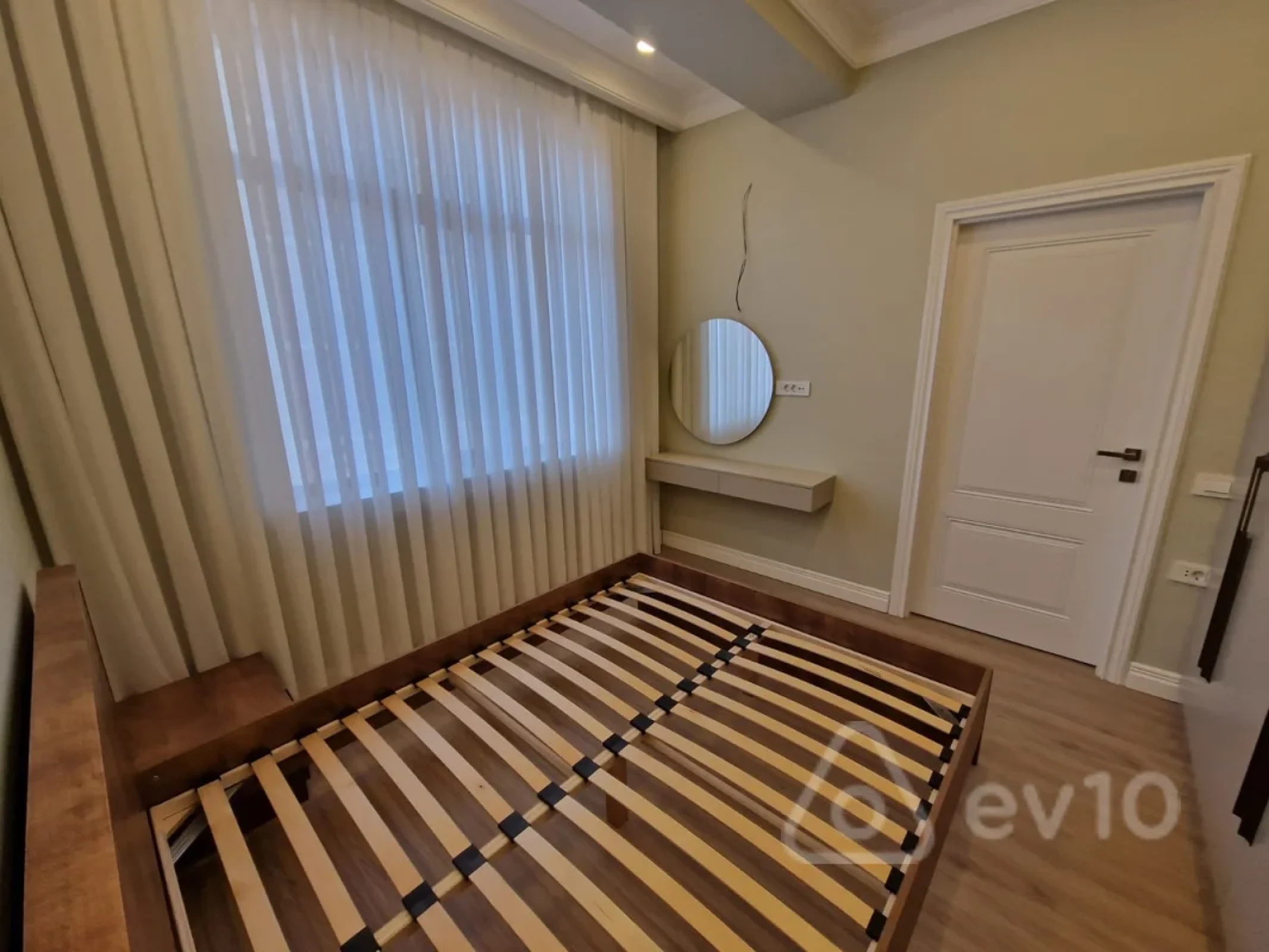 Satılır 2 otaqlı yeni tikili 68 m²