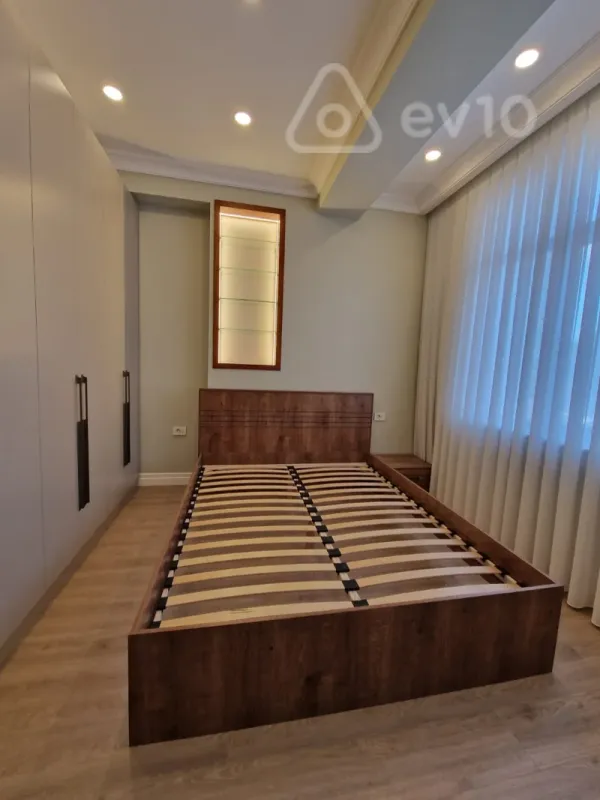 Satılır 2 otaqlı yeni tikili 68 m²