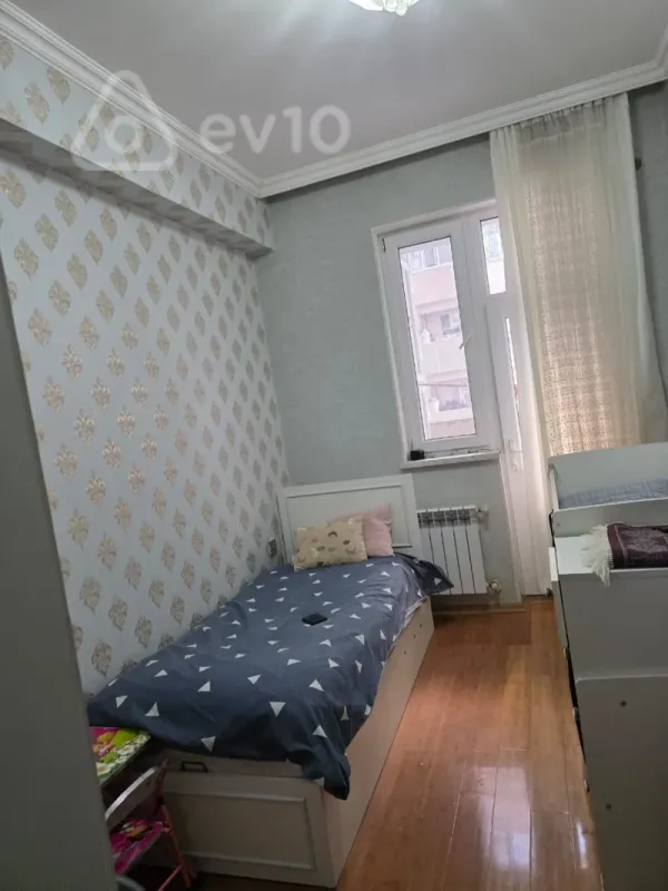 Kirayə verilir 3 otaqlı yeni tikili 90 m²