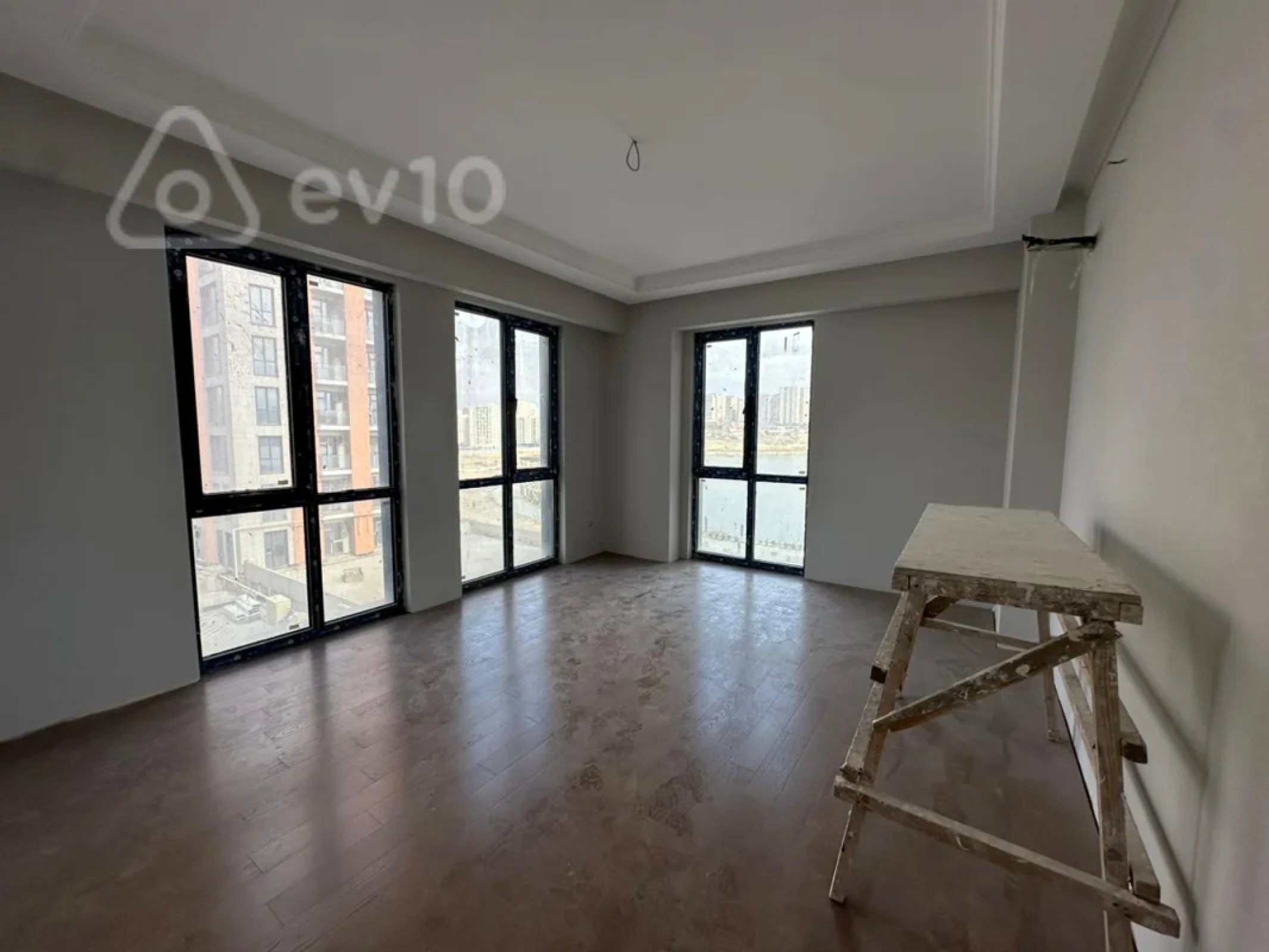 Satılır 3 otaqlı yeni tikili 86 m²