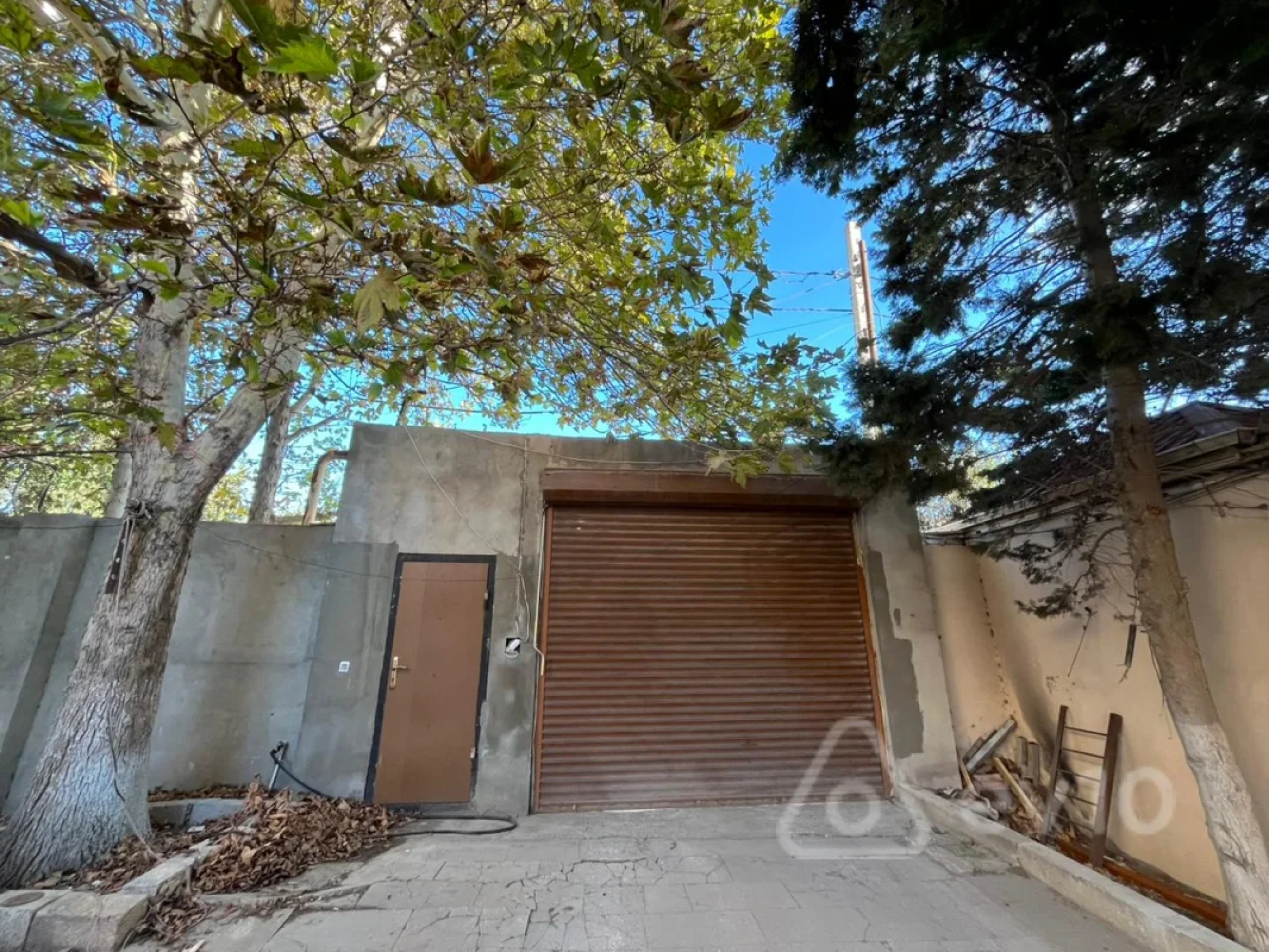 Satılır 6 otaqlı həyət evi 180 m²