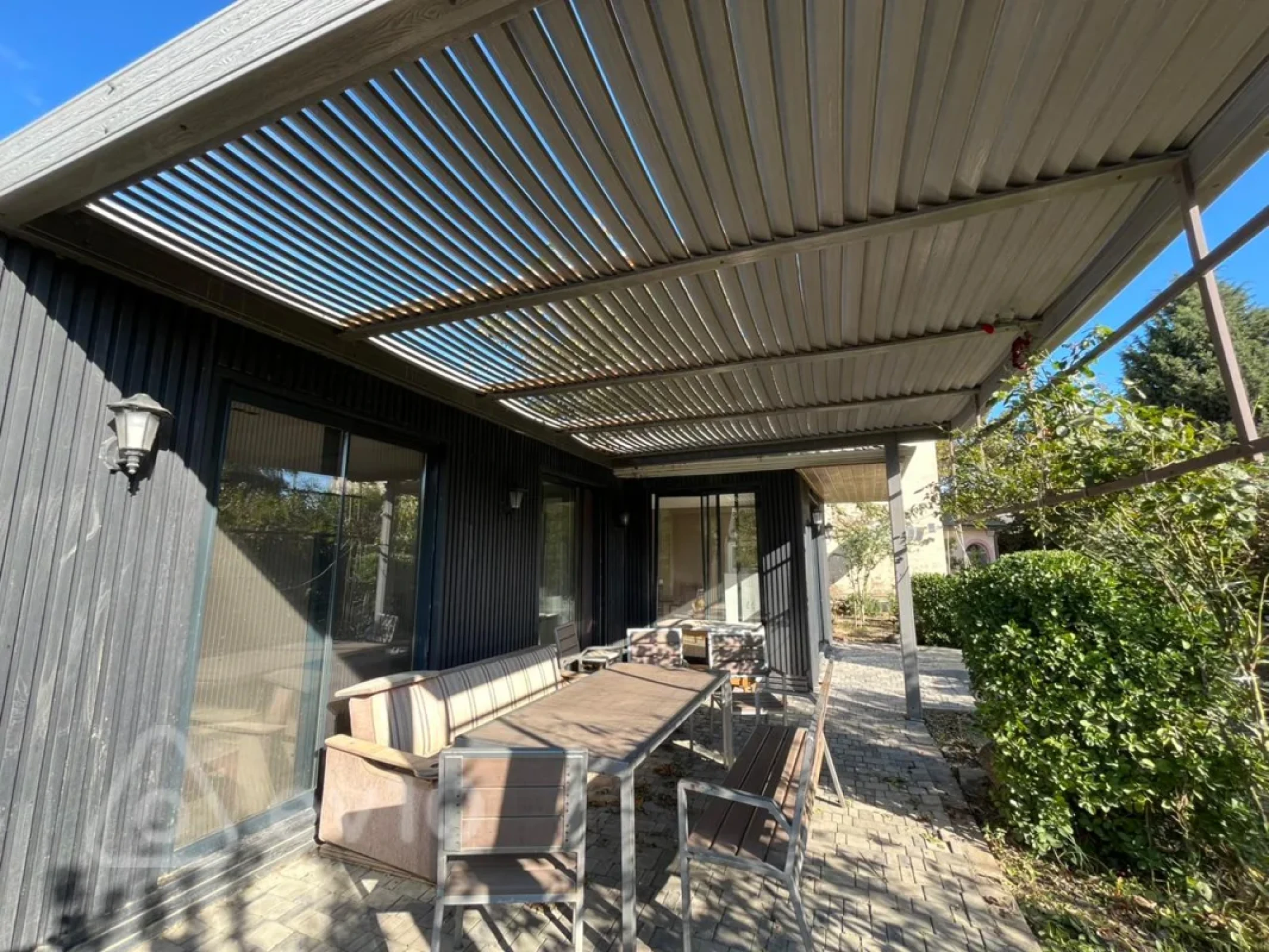 Satılır 6 otaqlı həyət evi 180 m²