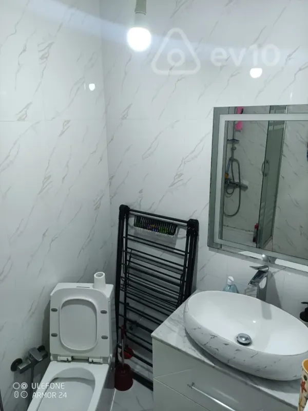 Satılır 2 otaqlı yeni tikili 71 m²