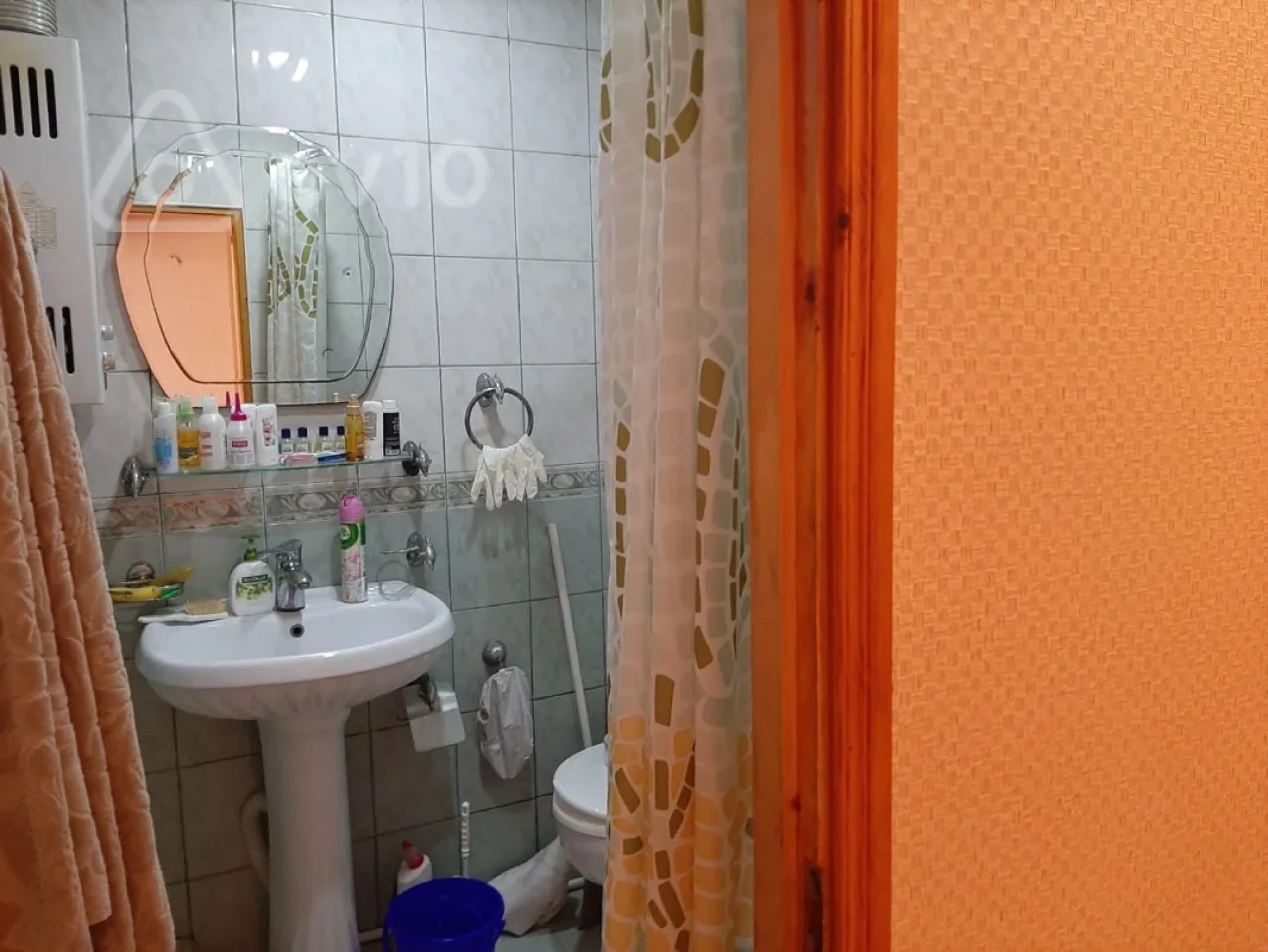 Kirayə verilir 3 otaqlı köhnə tikili 70 m²