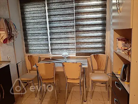 Kirayə verilir 3 otaqlı köhnə tikili 70 m²