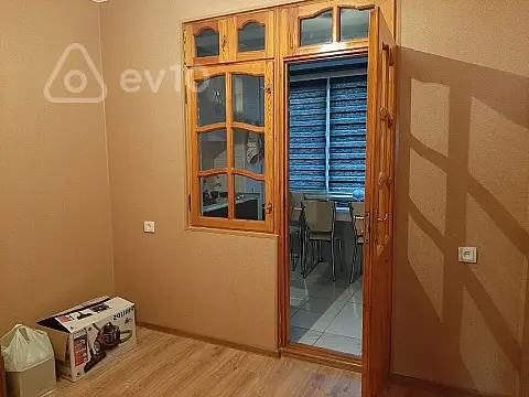 Kirayə verilir 3 otaqlı köhnə tikili 70 m²