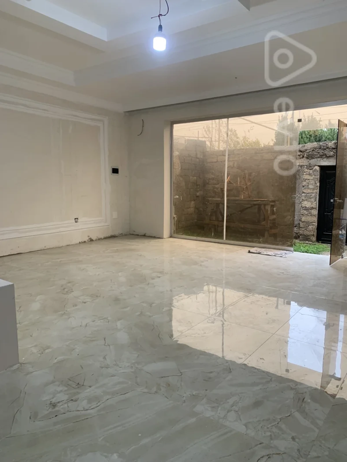 Satılır 4 otaqlı həyət evi 180 m²