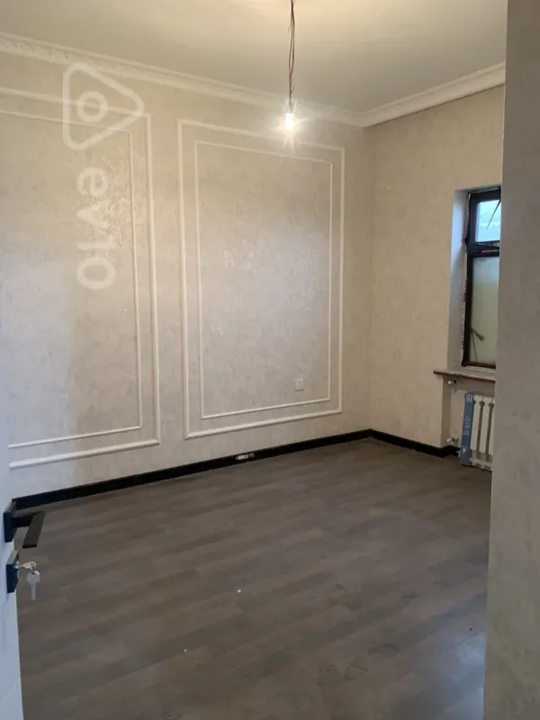 Satılır 4 otaqlı həyət evi 180 m²