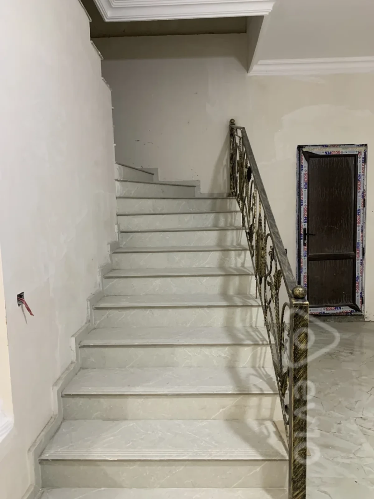 Satılır 4 otaqlı həyət evi 180 m²