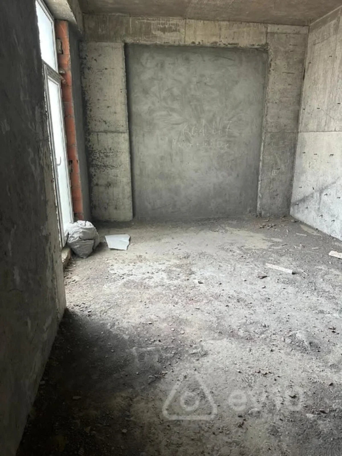Satılır 3 otaqlı yeni tikili 133 m²
