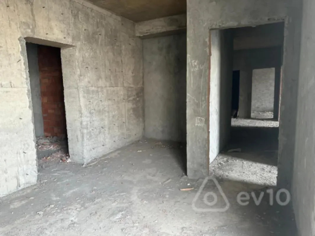 Satılır 3 otaqlı yeni tikili 133 m²