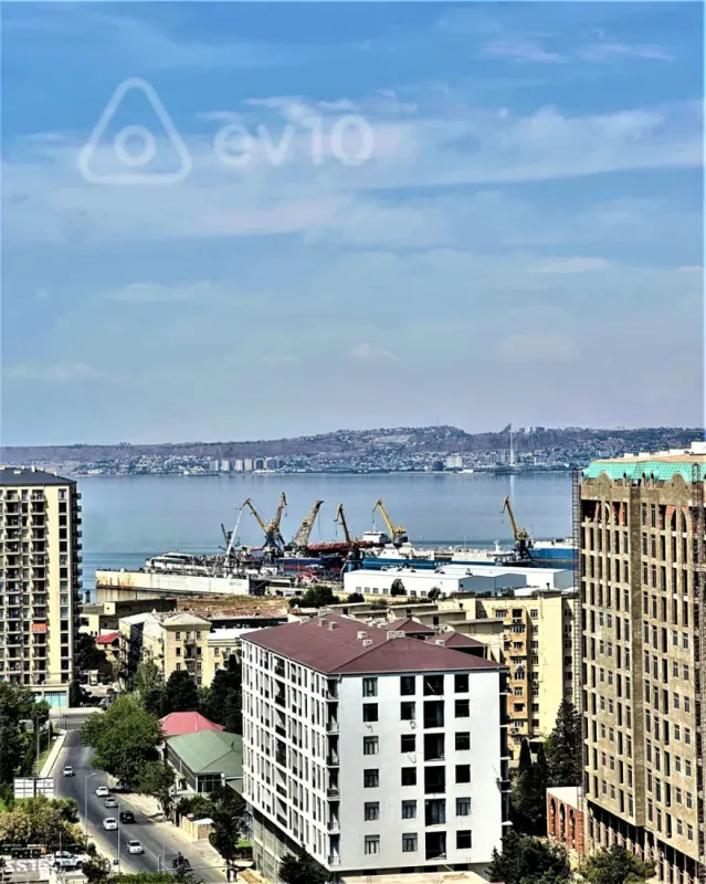 Satılır 3 otaqlı yeni tikili 133 m²