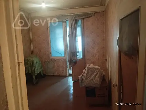 Satılır 5 otaqlı köhnə tikili 105 m²