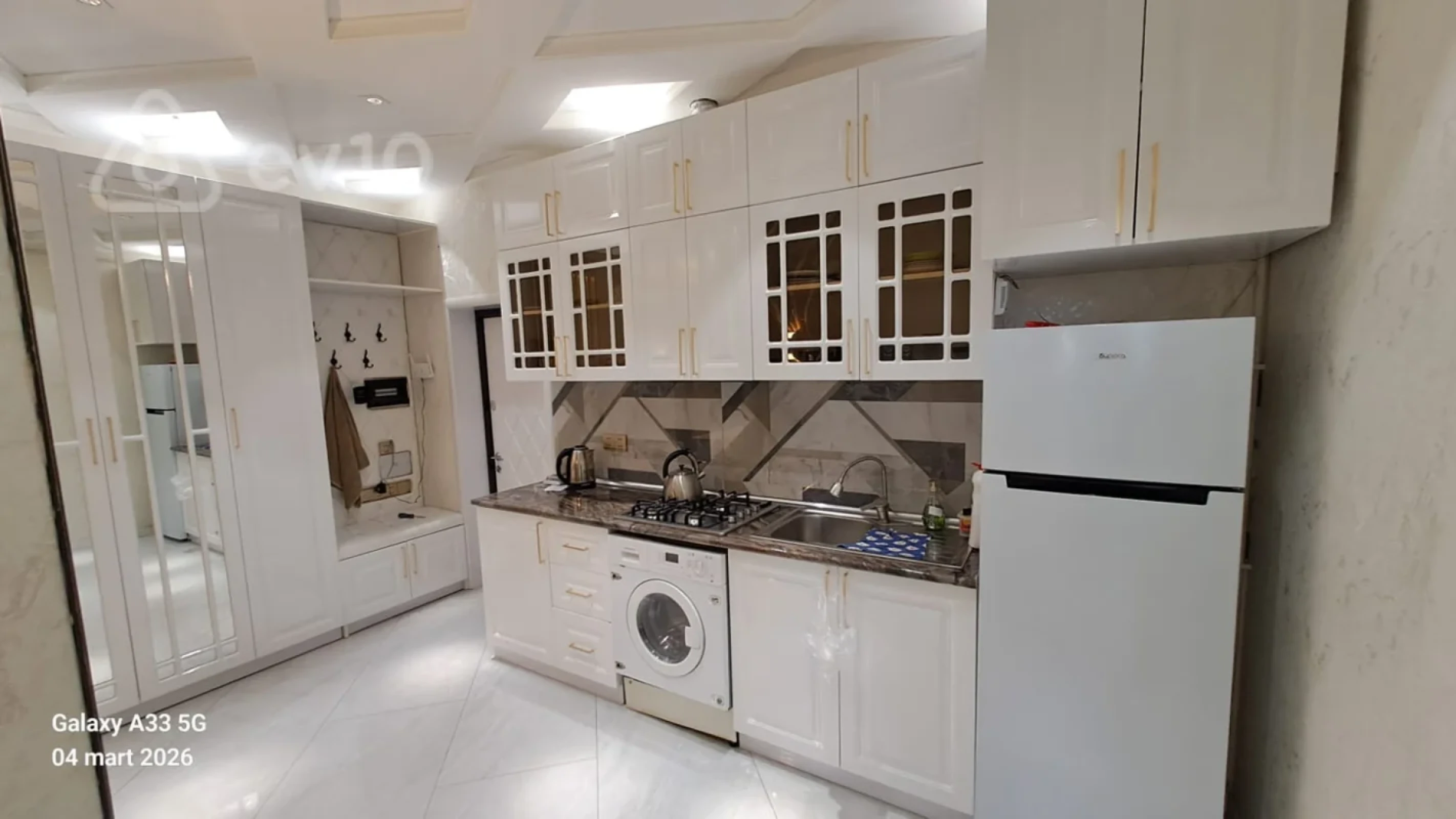 Kirayə verilir 2 otaqlı yeni tikili 60 m²