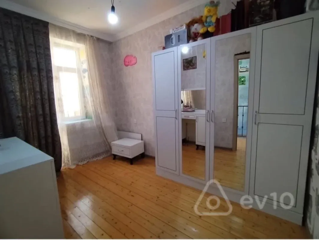 Kirayə verilir 3 otaqlı həyət evi 90 m²