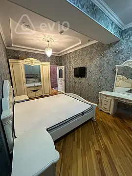 Kirayə verilir 2 otaqlı yeni tikili 80 m²