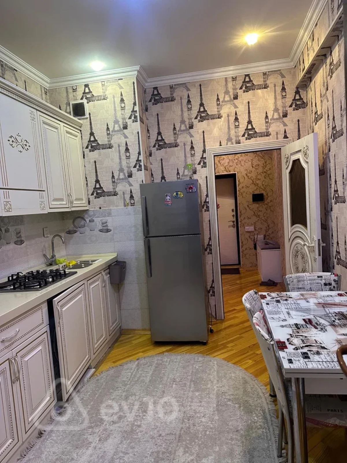 Kirayə verilir 2 otaqlı yeni tikili 80 m²