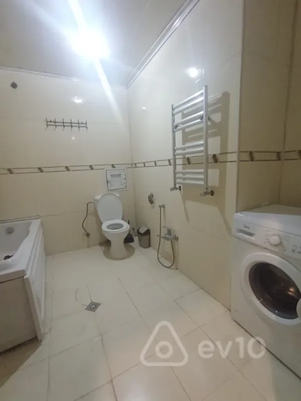 Kirayə verilir 3 otaqlı yeni tikili 126 m²