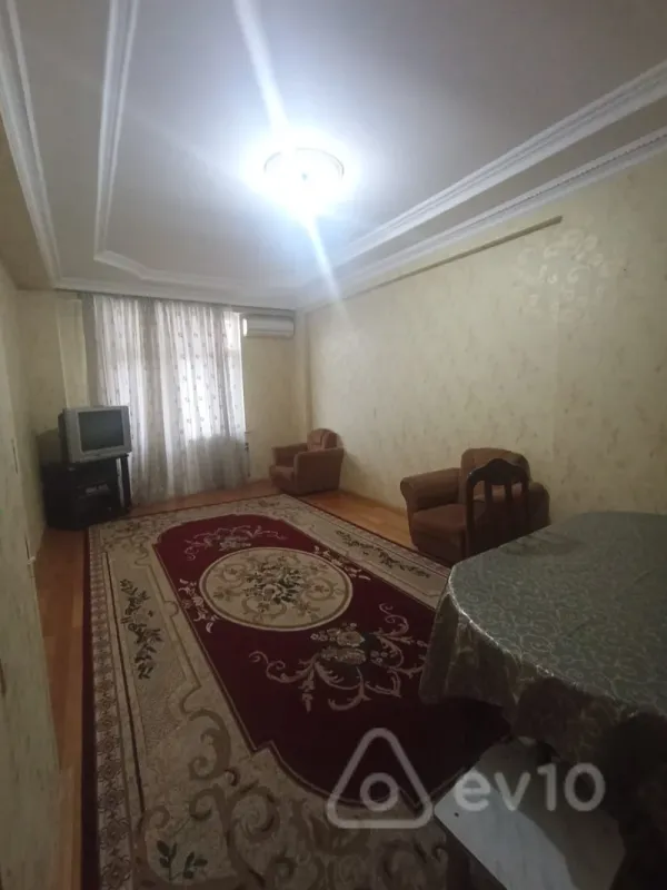 Kirayə verilir 3 otaqlı yeni tikili 126 m²